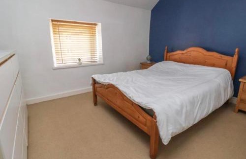 Ffynnongroyw House | Coastal Village Cottage