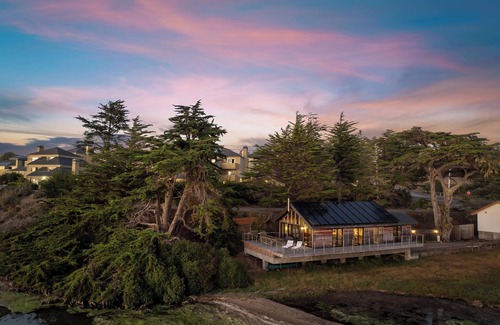 Bodega Bay House | Coastal Zen Escape Ocean Views Fireplace Wi-Fi