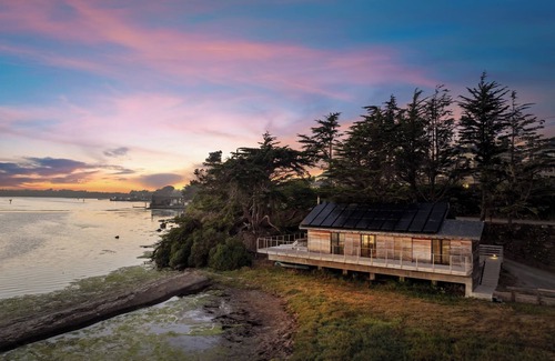 Bodega Bay House | Coastal Zen Escape Ocean Views Fireplace Wi-Fi