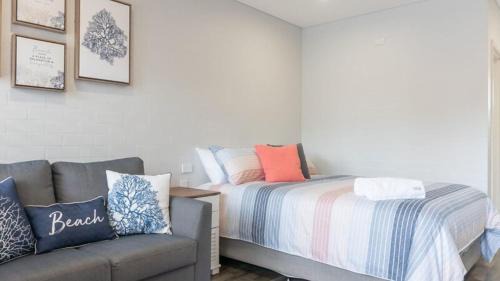Sawtell Hotel | Coasters 18