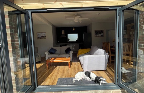 Wells-next-the-Sea House | Coastguard's Boathouse ,Wells-next-the-sea, close to beach, harbour, parking,EV