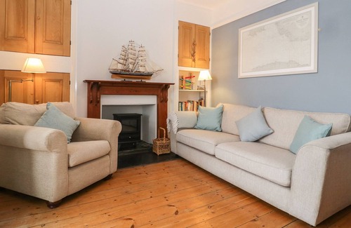 Watchet Cottage | COASTGUARDS COTTAGE, pet friendly, country holiday cottage in Watchet