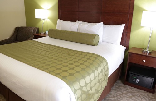 Marquette Hotel | Cobblestone Inn & Suites - Marquette/Prairie du Chien