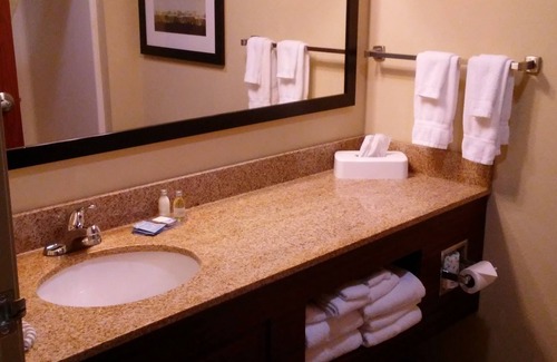 Marquette Hotel | Cobblestone Inn & Suites - Marquette/Prairie du Chien