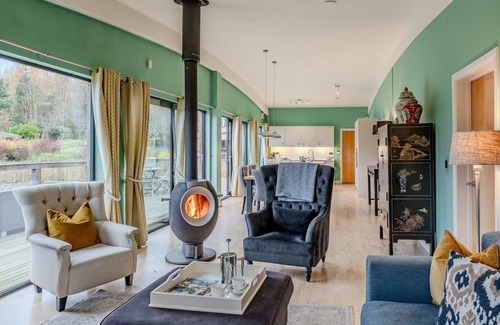 Richmond Cottage | Coco - a lodge that sleeps 6 guests in 3 bedrooms