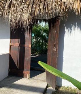 El Paredon Bed & Breakfast | Coco Beach