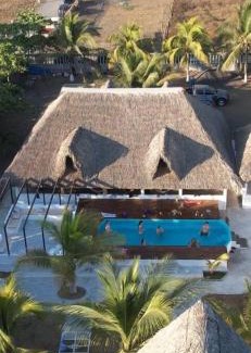El Paredon Bed & Breakfast | Coco Beach