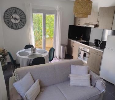 Saint-Gauderique Apartment | Cocon entre plage et centre ville avec jardinet