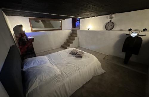 Pessac Apartment | Cocon Jacuzzi et cinéma 4K P