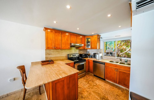Beacon Hill Apartment | Cocos Beachfront Heaven