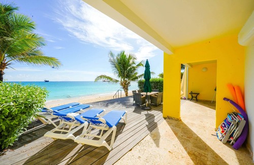 Beacon Hill Apartment | Cocos Beachfront Heaven