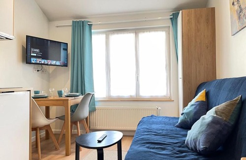 Quartier Centre Ville Apartment | Coeur Massy M7 Rer BC 600m - Orly20 min