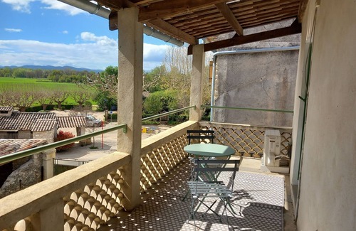 Rochegude House | Coeur Occitan - Maison climatisée pour 4