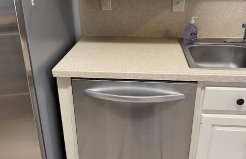 Scenic Heights House | ‘Cola Cabana-Boho Dog Friendly Pool Home Snowbirds Welcome!