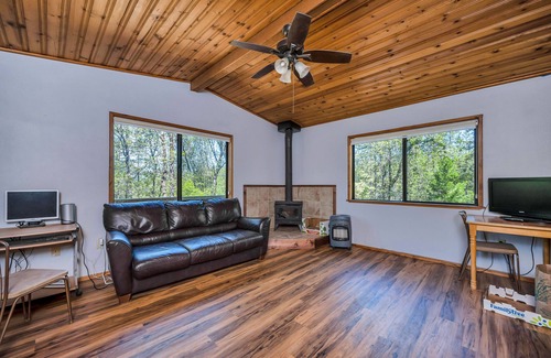 Middletown Cabin | COLE RIDGE CHATEAU X