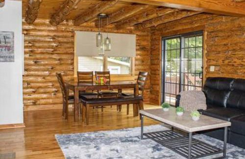 Hamilton House | Colgate Cabin #6