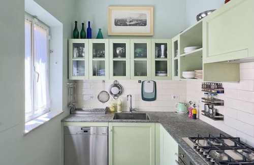 Monti Apartment | COLISEUM MOUNTS - VINTAGE GROVE - 2BR