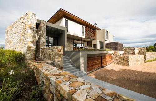 Knysna House | Collection Luxury Accomodation Simola House