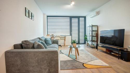 Studentski Grad Apartment | College Flat - Wi-Fi with 600 Mbit speed