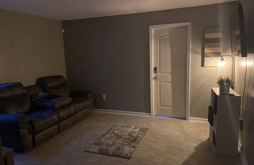 Tallahassee House | College Townhome
