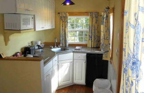 Belfast Hotel | Colonial Gables Oceanfront Village