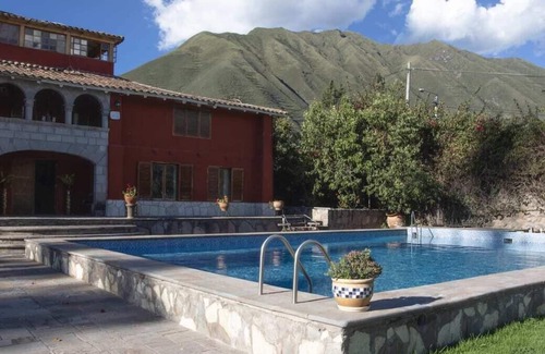 Urubamba House | Colonial house