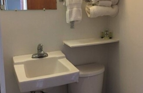 New Ulm Hotel | Colonial Inn Extended Stay By OYO New Ulm