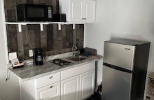 North East Hotel | Colonial Motel