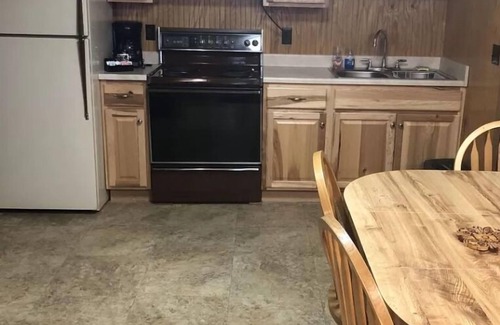 North East Hotel | Colonial Motel