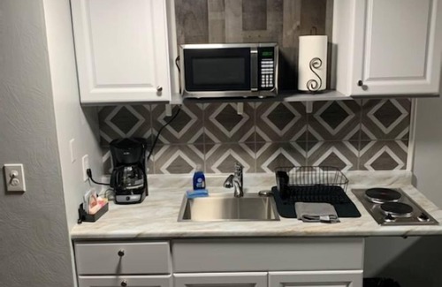 North East Hotel | Colonial Motel