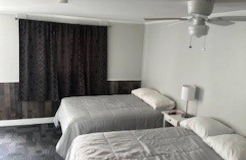 North East Hotel | Colonial Motel