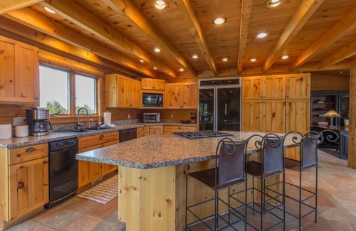 Ridgway House | Colorado Luxury Log Home - 40 Private Acres - Fire Pit - Views STR2024-052