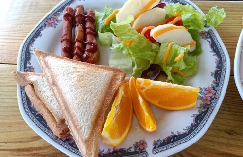 Eluan House | Colorful Cloudy Villa