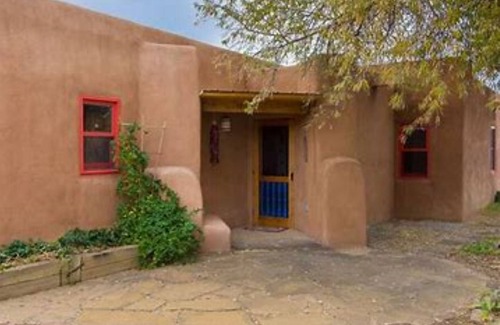 Eldorado at Santa Fe Apartment | Colorful, cozy, comfortable en suite in Santa Fe, NM