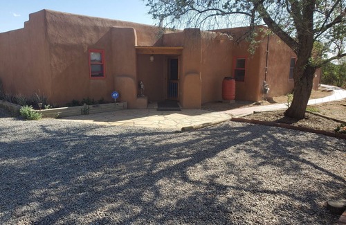 Eldorado at Santa Fe Apartment | Colorful, cozy, comfortable en suite in Santa Fe, NM