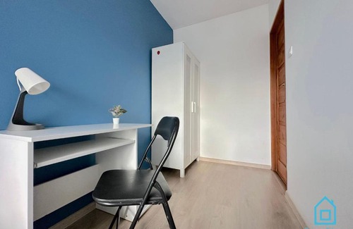 Gdansk City Center House | Colourful Room