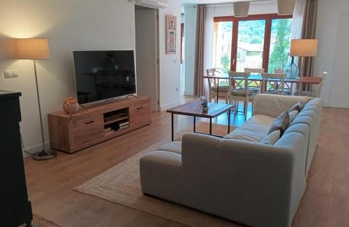 Falset Apartment | Com a casa