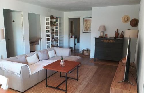 Falset Apartment | Com a casa