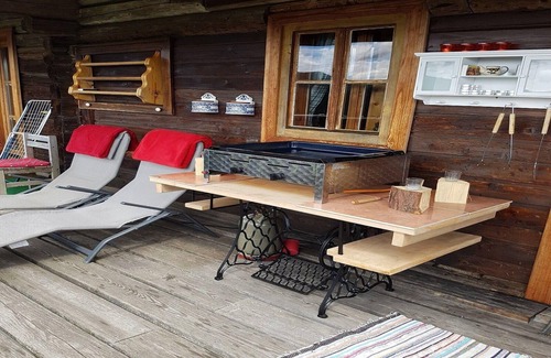 Wolfsberg House | Comfortable mountain chalet with a big balcony