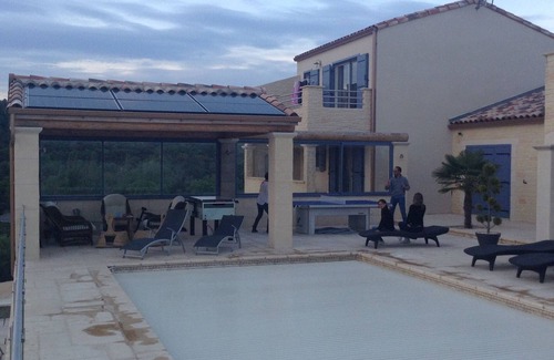 Saint-Hippolyte-de-Montaigu Cottage | Comfortable gîte in luxury residence