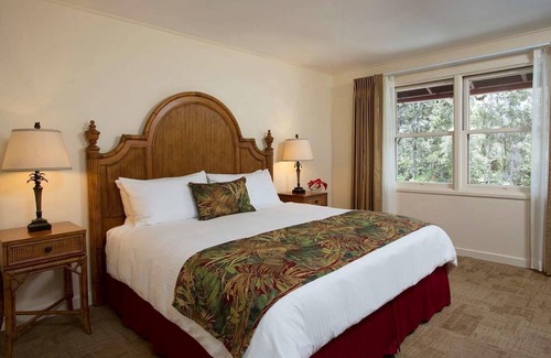 Volcano Hotel | Come Create Memories w/Fun-filled Adventures at this Paradise! Free Parking!
