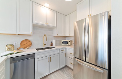 Historic Kailua Village Condo | Come enjoy your well deserved vacation at The Paradise Haven! 2 bedroom, 2 bath