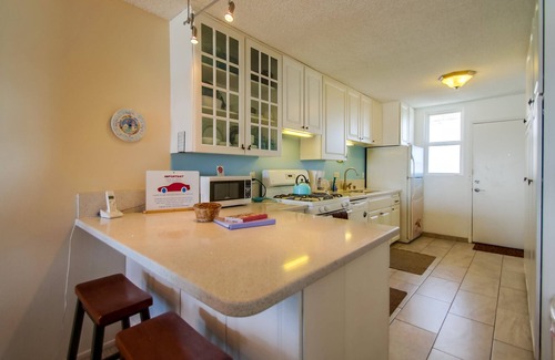 Mission Beach Condo | Come stay at this amazing ocean front condo in the heart of Mission Beach!