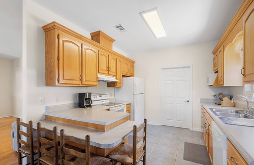 Gulf Shores House | Come & unwind at Bama Breeze, a peaceful hideaway on Bon Secour Bay.