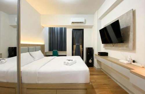 Jatingaleh Apartment | Comfort and Cozy Stay 1BR at The Alton Apartment By Travelio