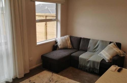 Tauranga House | Comfort and Peace at The Lakes