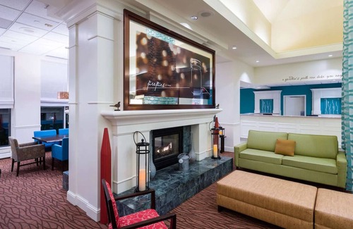 Hopelawn Hotel | Comfort & Convenience near Rutgers University | Free Wi-Fi, Free Parking & Pool