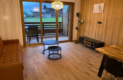 La Chapelle-d'Abondance Apartment | Comfortable apartment with balcony and parking, at the foot of the slopes