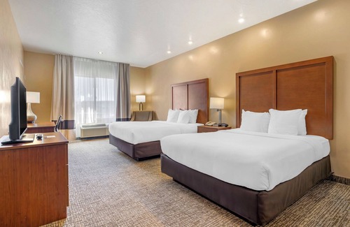 St. George Hotel | Comfort Inn at Convention Center