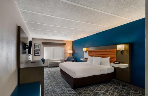 Seven Corners Hotel | Comfort Inn Falls Church - Tysons Corner